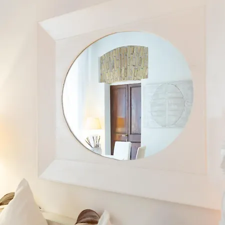 Ghetto Campo Dei Fiori Luxury White * Roma