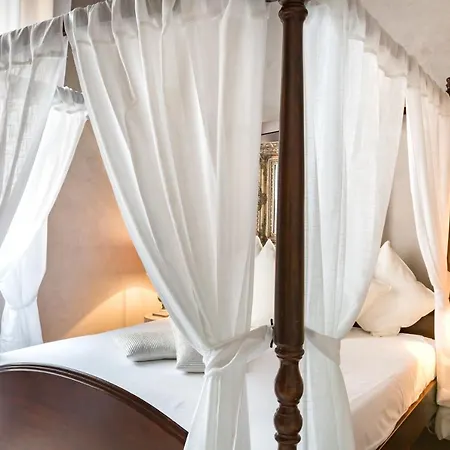 Ghetto Campo Dei Fiori Luxury White Apartamento Roma